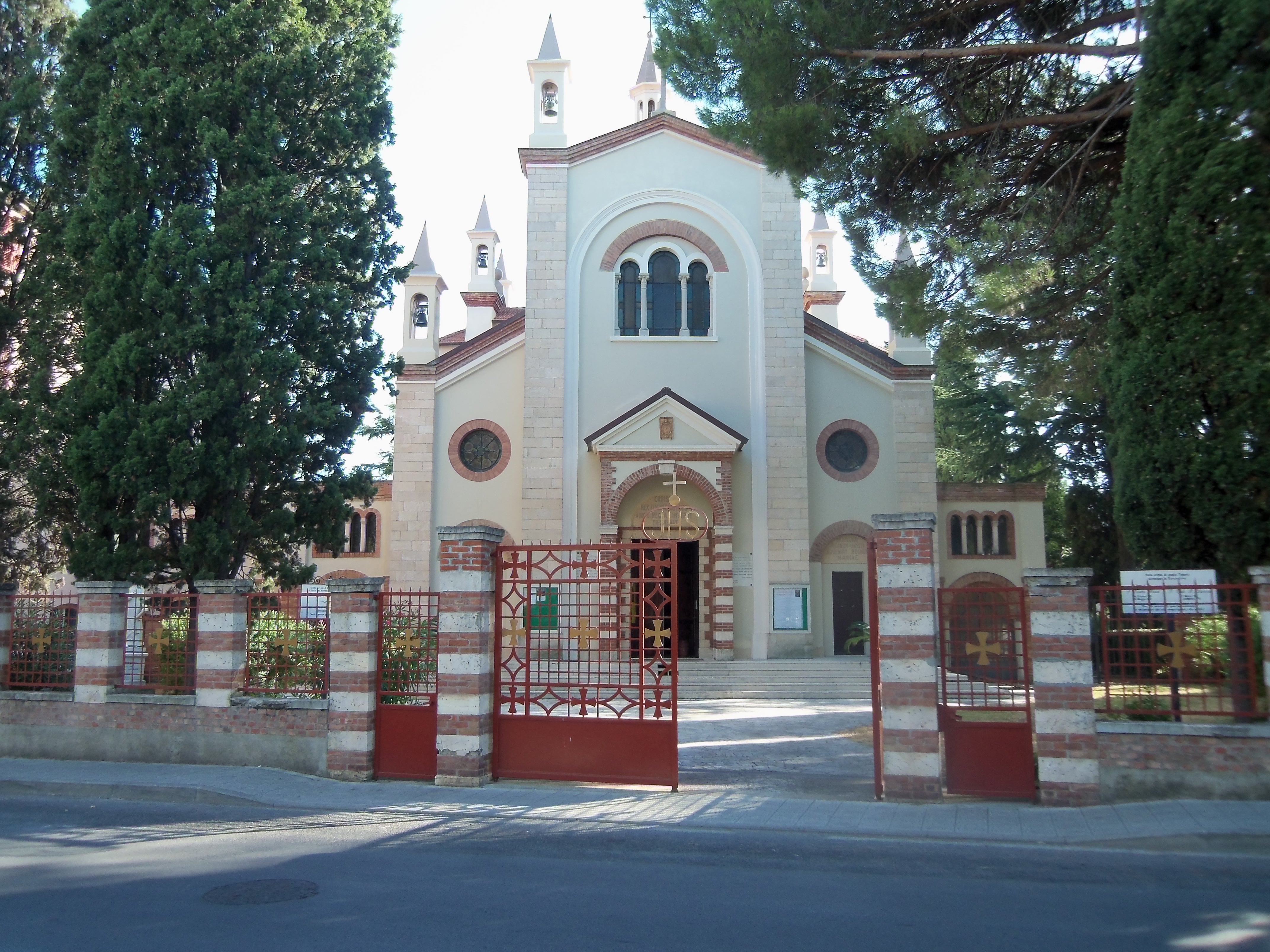 tempio dell'istituto secolare padre mauri